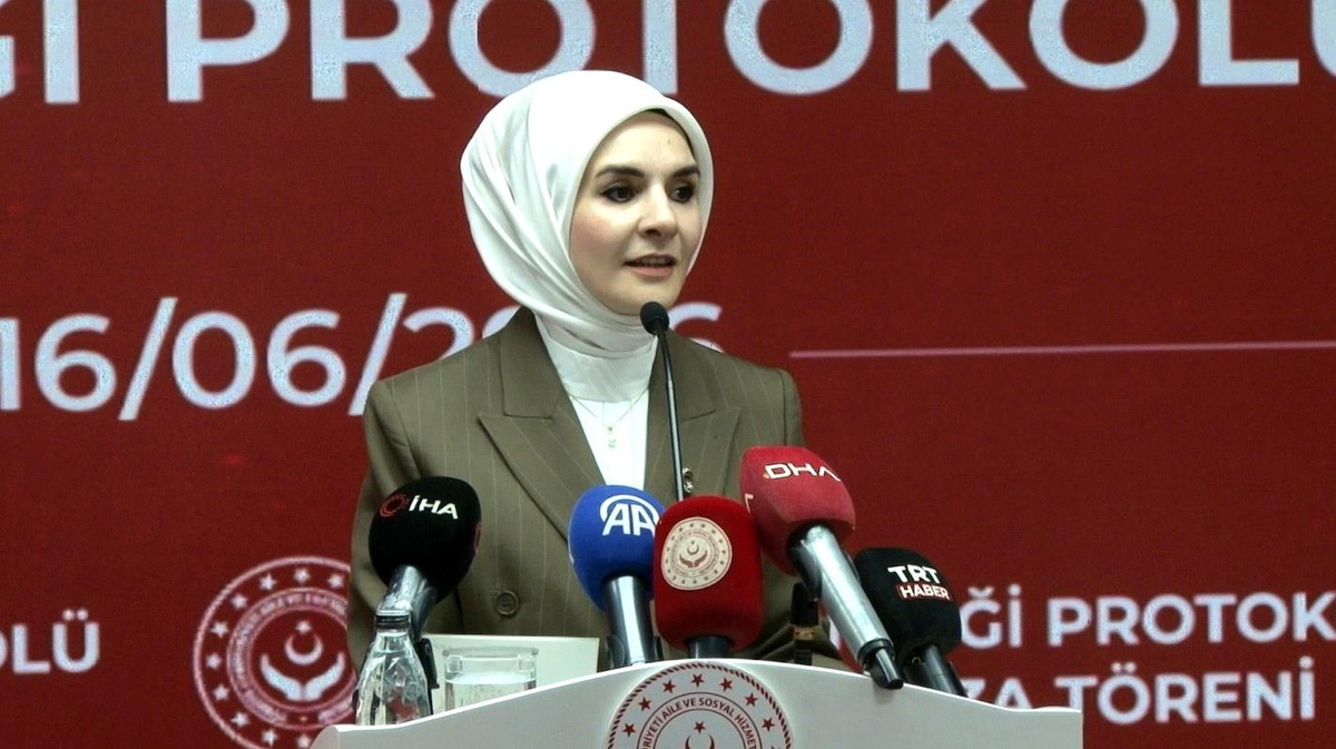 Aile Bakanı\'ndan yurt dışı vatandaşlara gönül bağı vurgusu