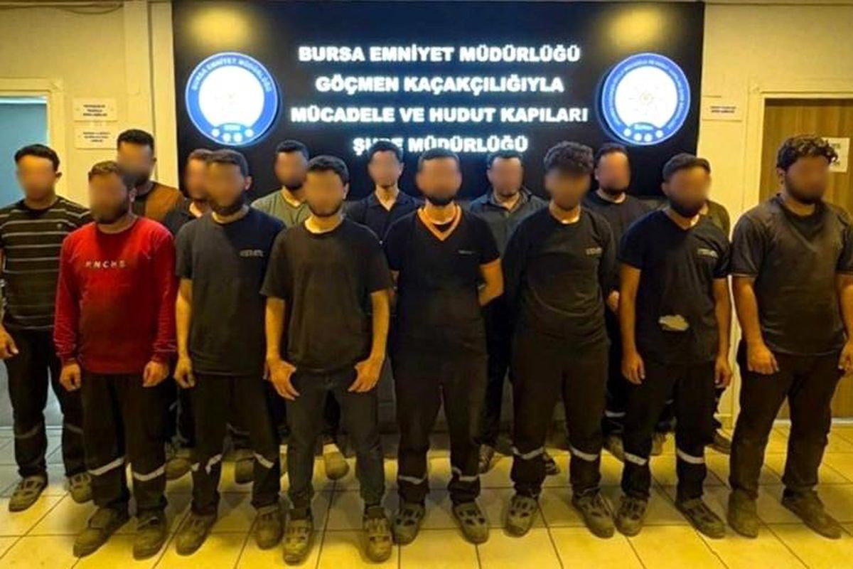 Bursa\'da Göçmen Kaçakçılığı Operasyonu