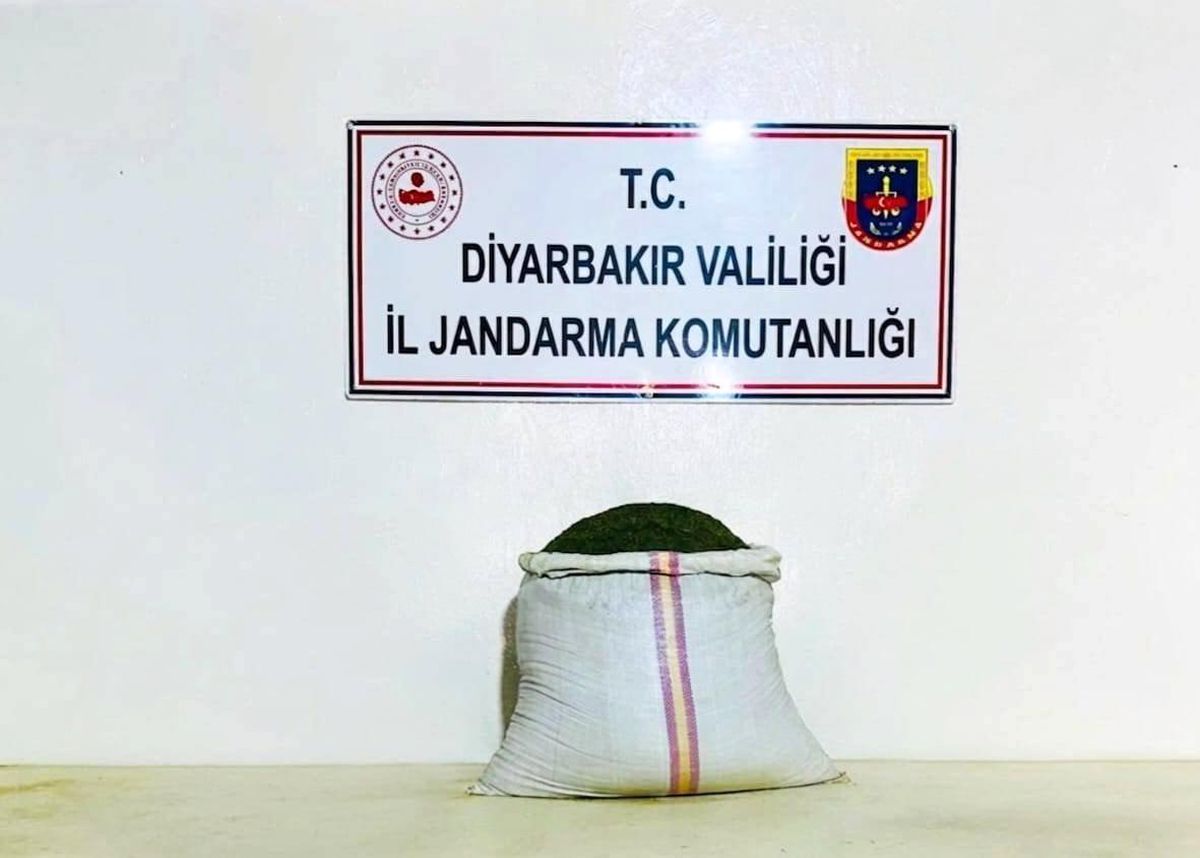 Diyarbakır\'da Uyuşturucu Operasyonu