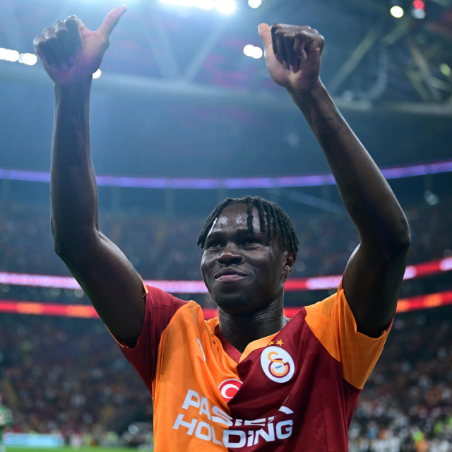 Galatasaray'dan Napoli'ye dev fatura! İki yıldız için servet istiyorlar