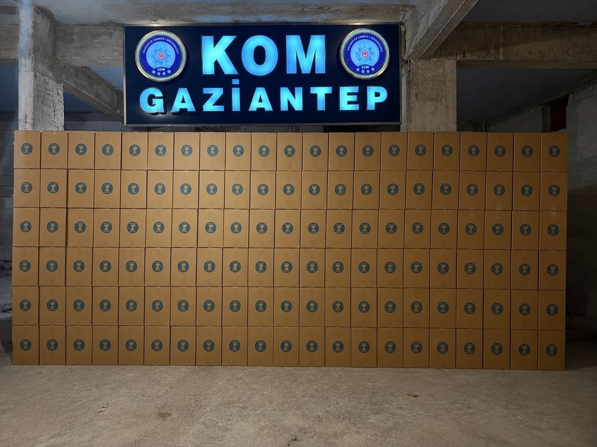 Gaziantep\'te Kaçakçılık Operasyonu: 5 Gözaltı