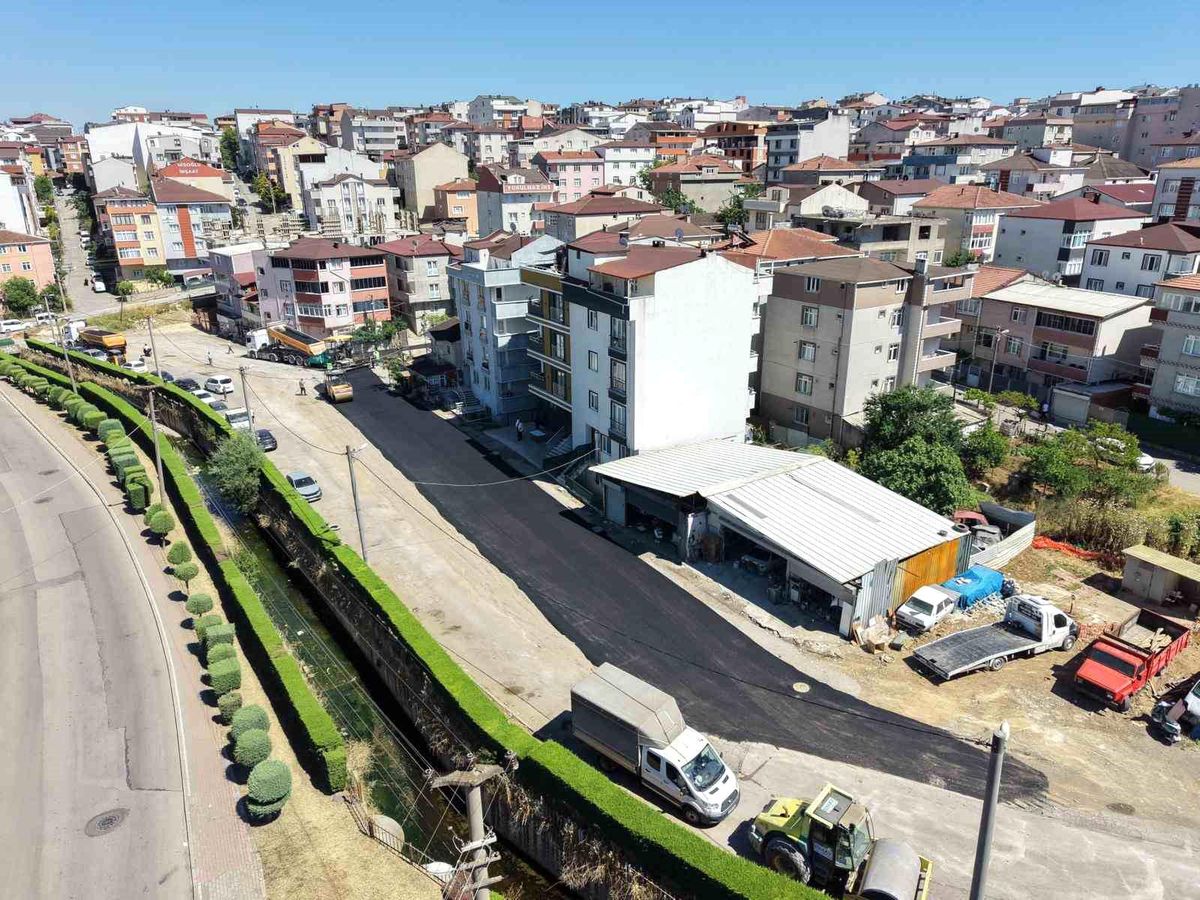 Gebze\'de 3 mahalleye toplam 850 metre yeni imar yolu yapıldı