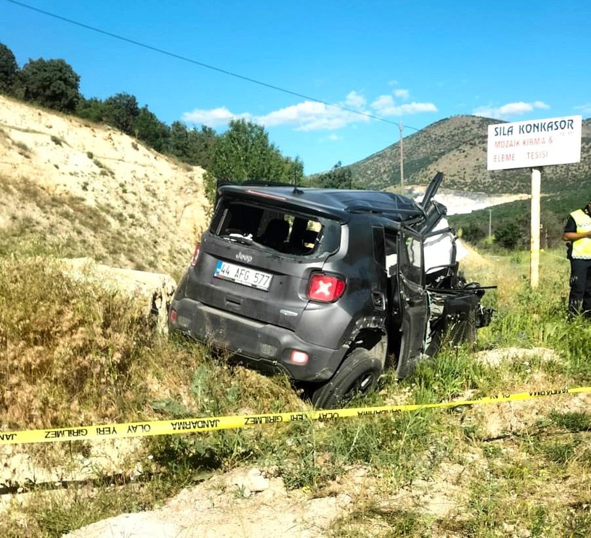 Malatya\'da Trafik Kazası: Öğretmen Hayatını Kaybetti
