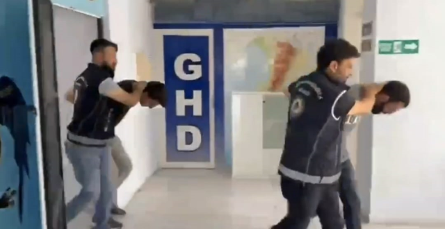 Hatay'da 15 kaçak göçmen yakalandı: 7 organizatör tutuklandı