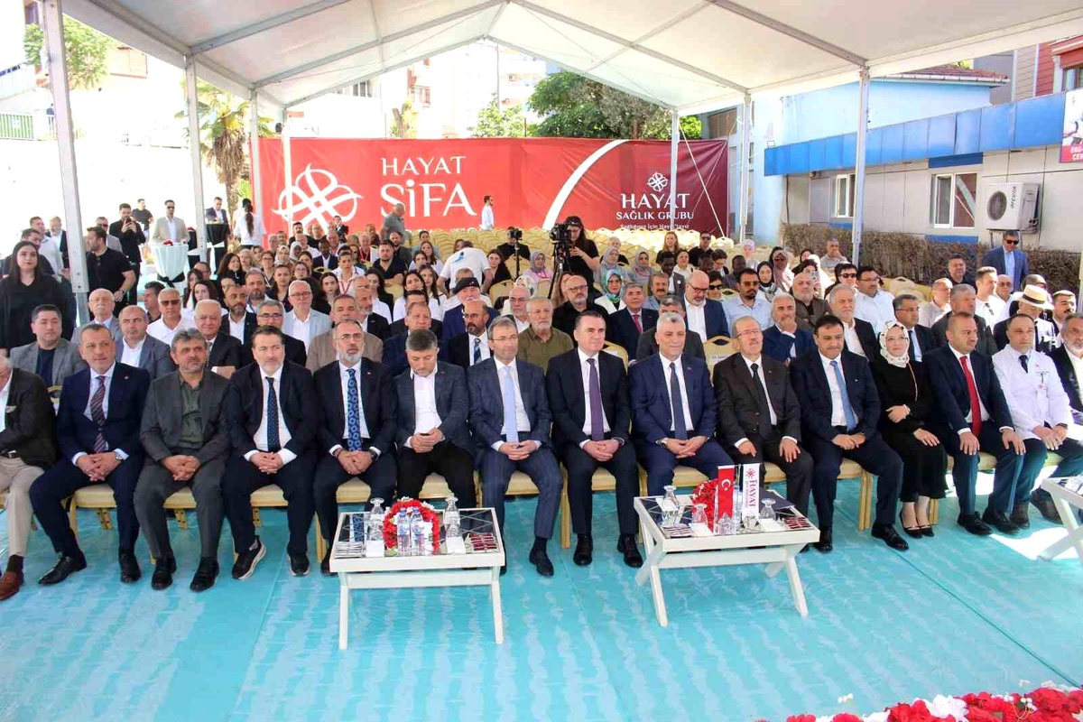 Hayat Sağlık Grubu\'nun 30. Yıl Kutlaması ve Yeni Ünitelerin Açılışı