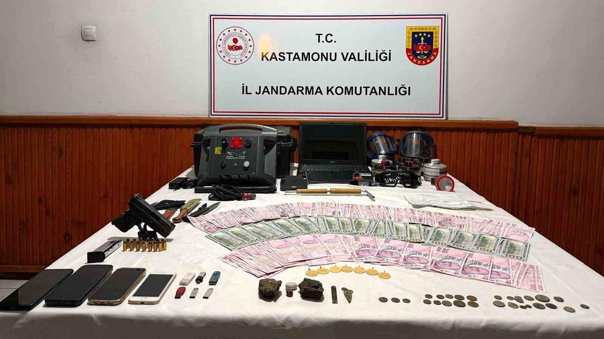 Kastamonu\'da Kaçak Kazı Operasyonu