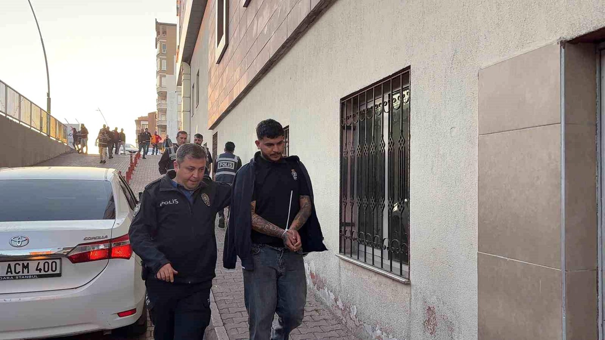 Kayseri\'de Uyuşturucu Operasyonu: Çok Sayıda Gözaltı