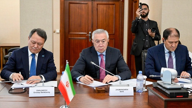 Kazakistan ve İran İşbirliği Geliştiriliyor
