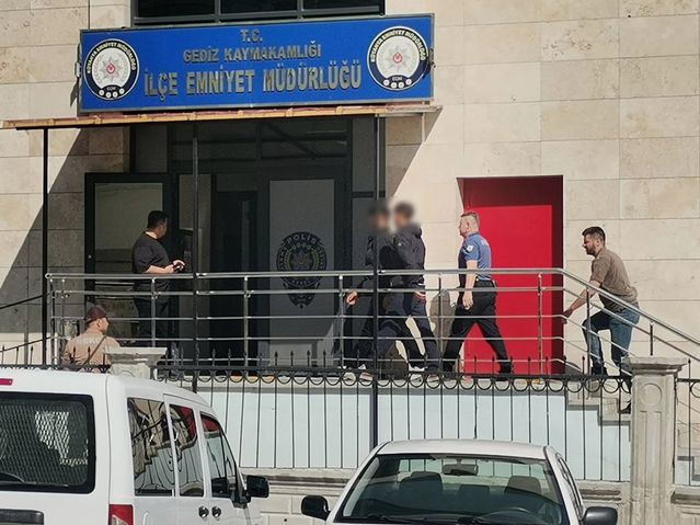 Gediz'de 14 yaşındaki kıza cinsel istismar: 6 tutuklama