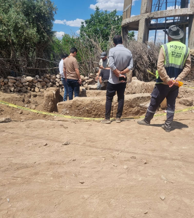 Mardin'de peyzaj çalışmasında yazılı tarihi kitabeler bulundu