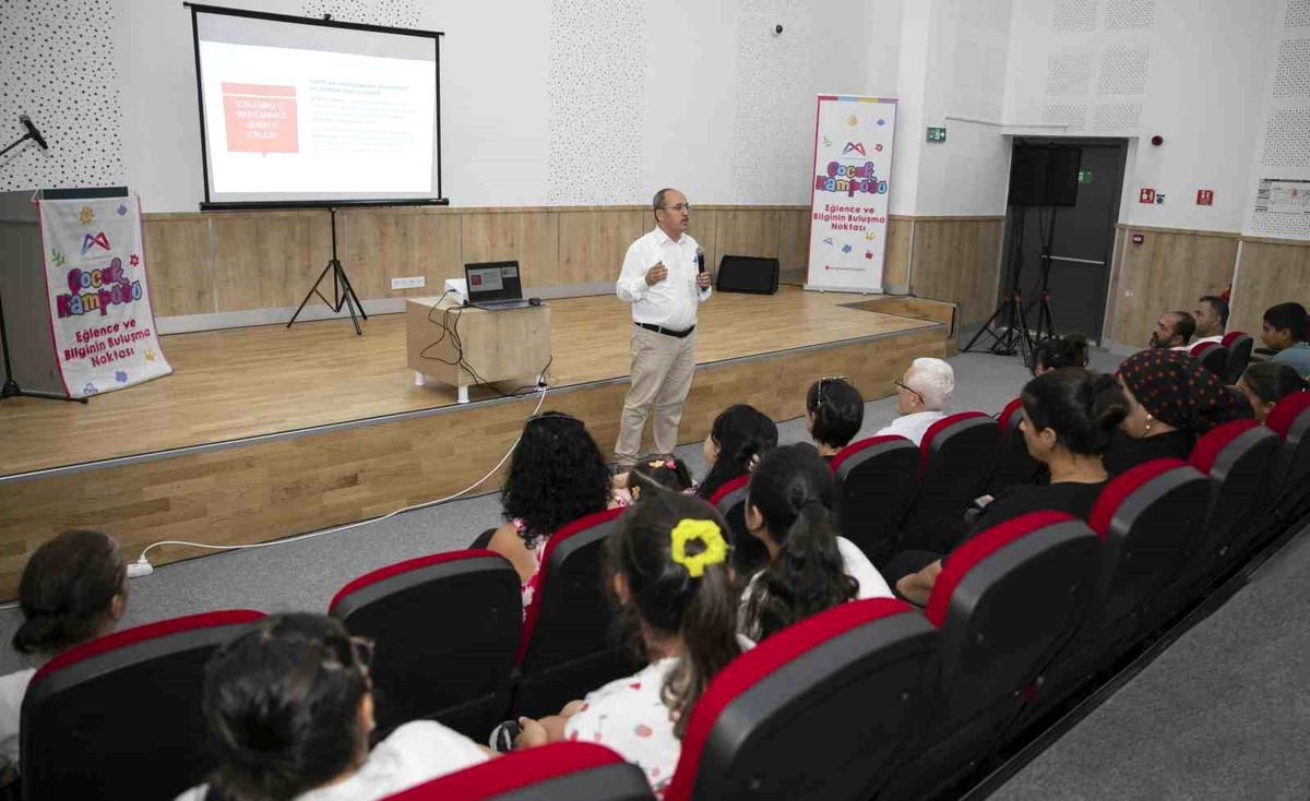 Mersin\'de çocuk işçiliğine karşı farkındalık semineri