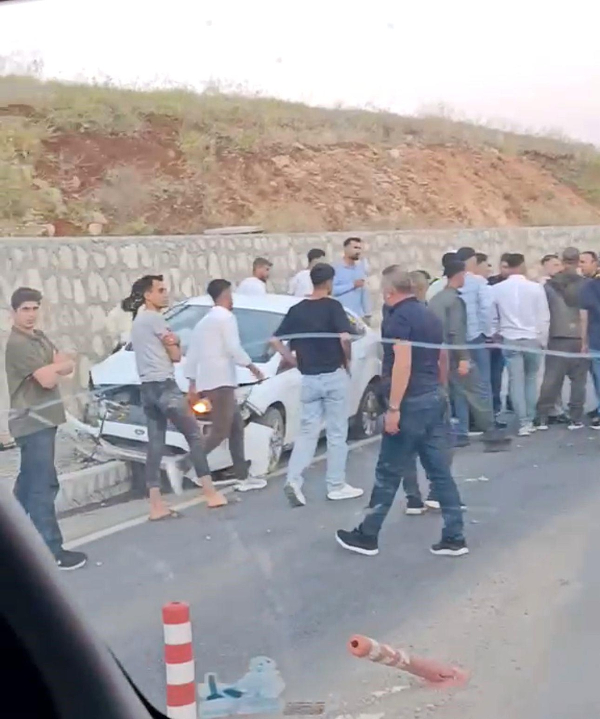 Siirt\'te Düğün Konvoyunda Kaza: 2 Yaralı