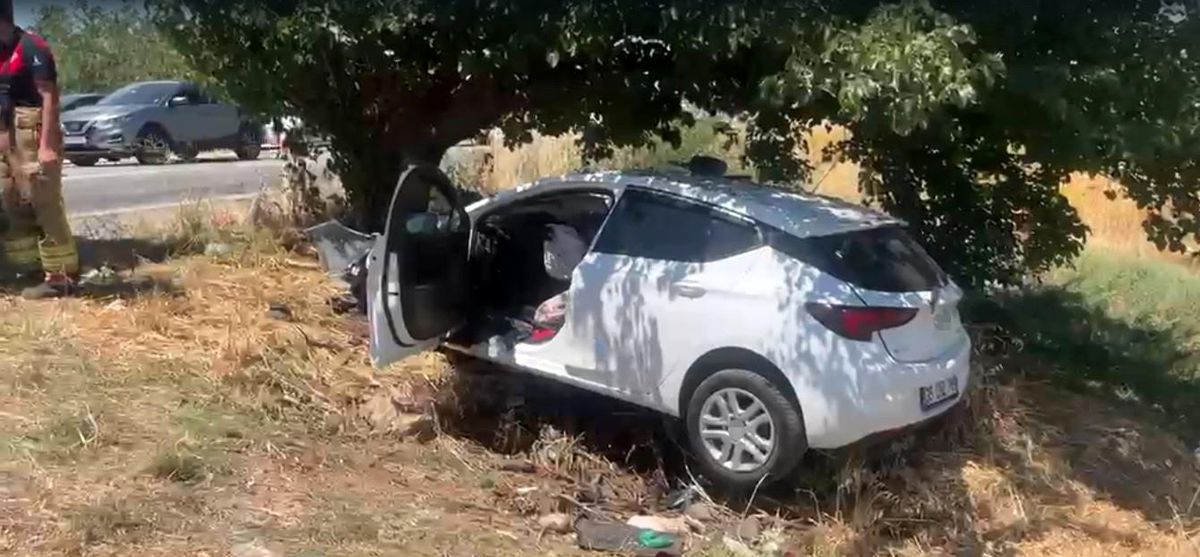 İzmir\'de trafik kazası: 4 ağır yaralı