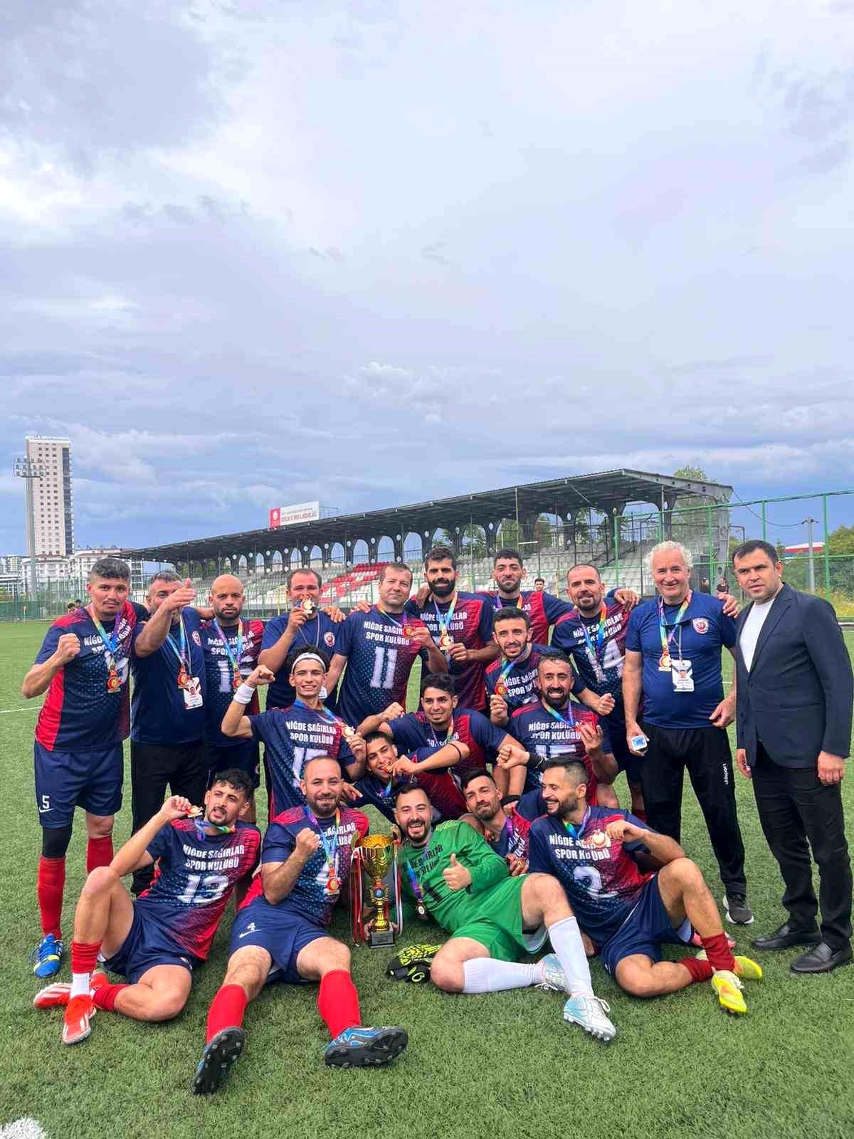 Niğde Sağırlar Spor Şampiyon Oldu