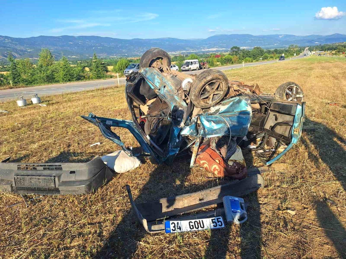 Niksar\'da Trafik Kazası: 4 Yaralı