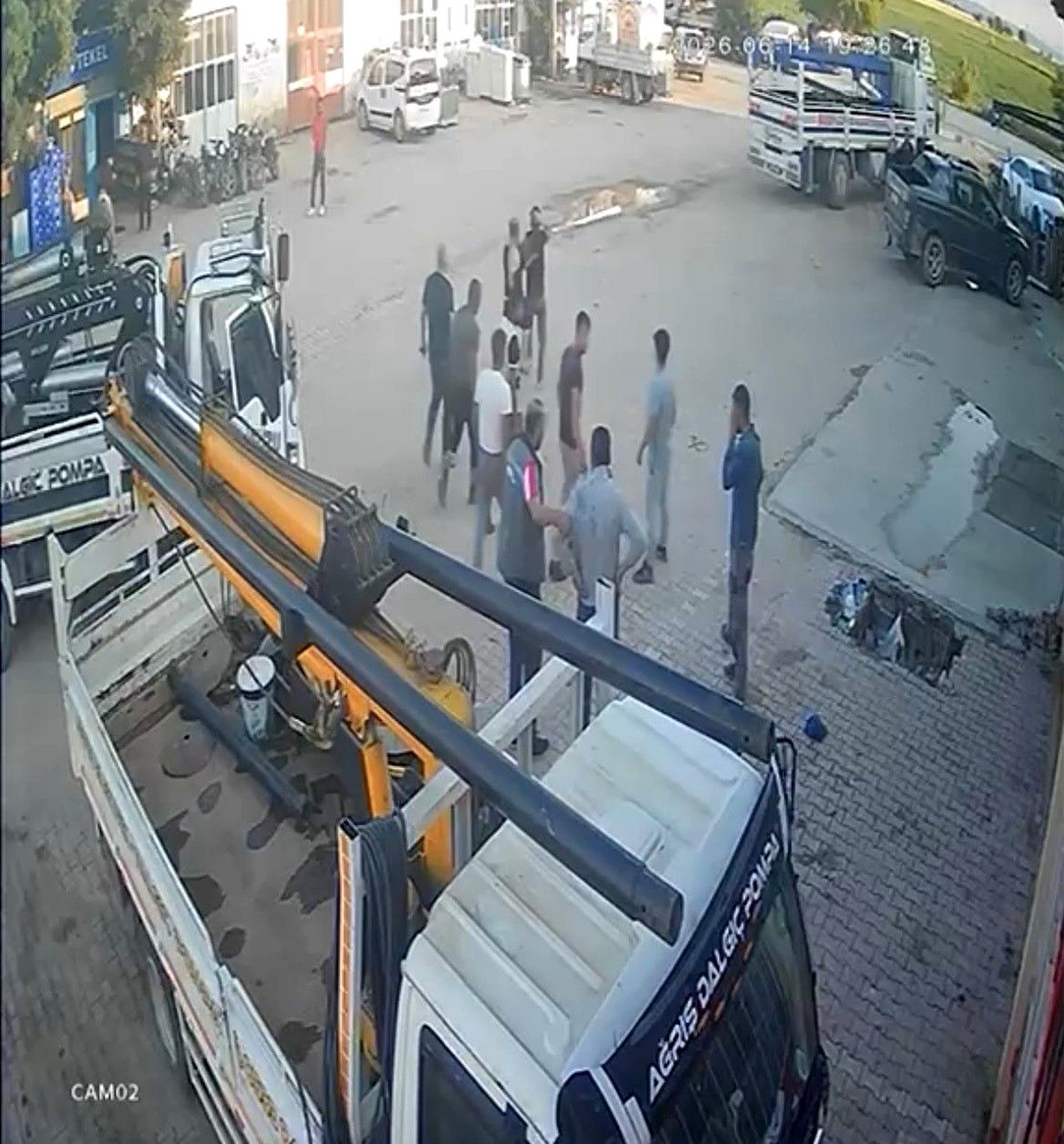 Konya\'da Sanayi Sitesinde Kavga Anları Kamerada