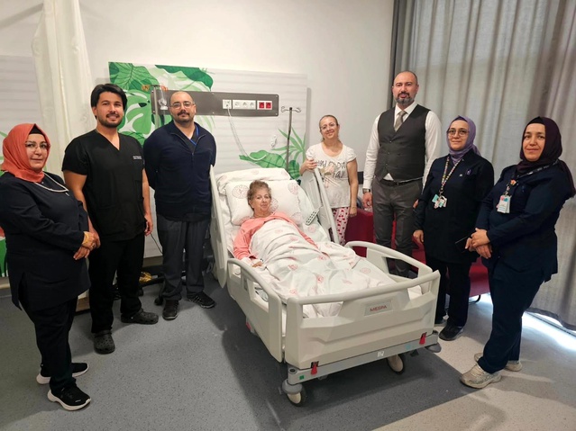 Yürüyemeyen Hasta Tekrar Ayağa Kalktı