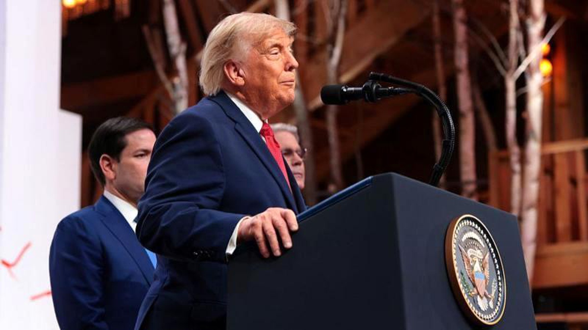 Trump İran Anlaşması Üzerine Açıklamalarda Bulundu