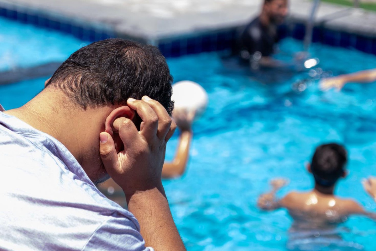 Havuz başında fenalaşan turist hayatını kaybetti