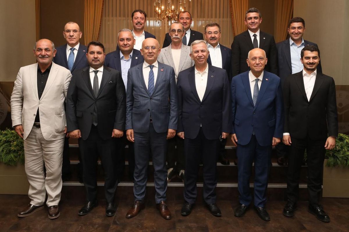 Ankara\'yı sarsan iddia: 4 CHP\'li belediye başkanı AK Parti\'ye geçecek
