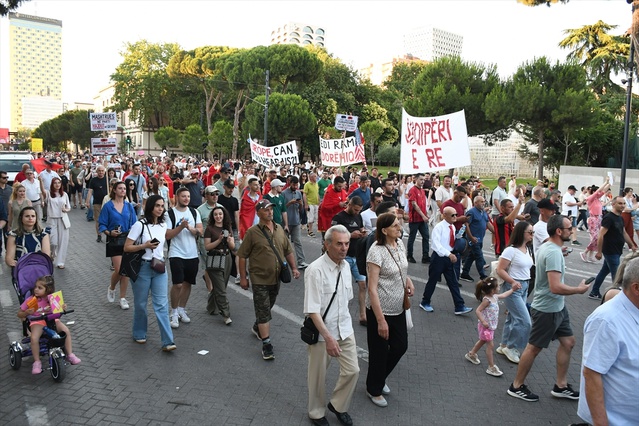 Tiran’da Trump bağlantılı proje protestosu 18. gününde
