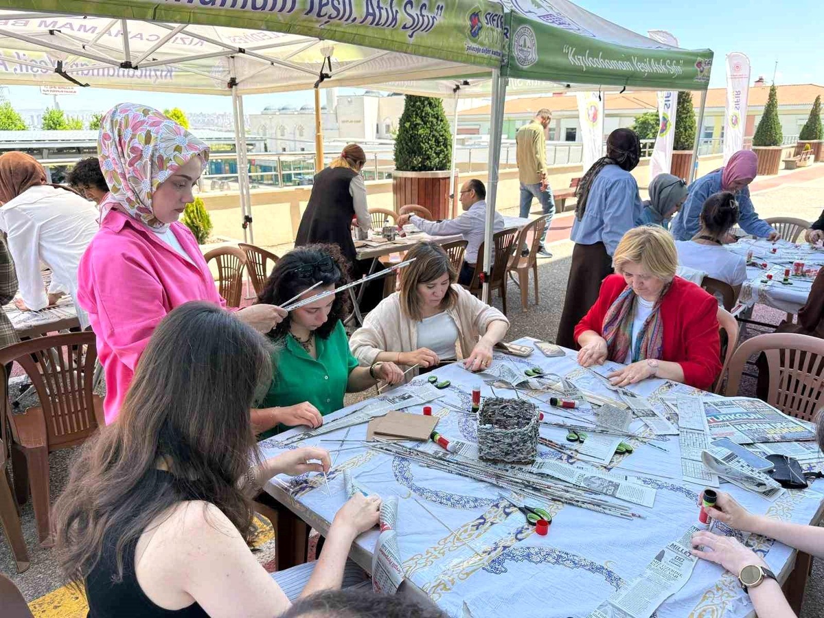 Atık kağıtlar ile sanatsal farkındalık çalışması
