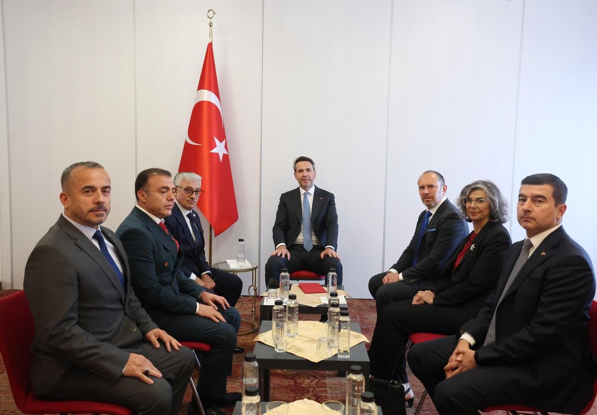 Bakan Bayraktar Romanya\'da UID ile Görüştü