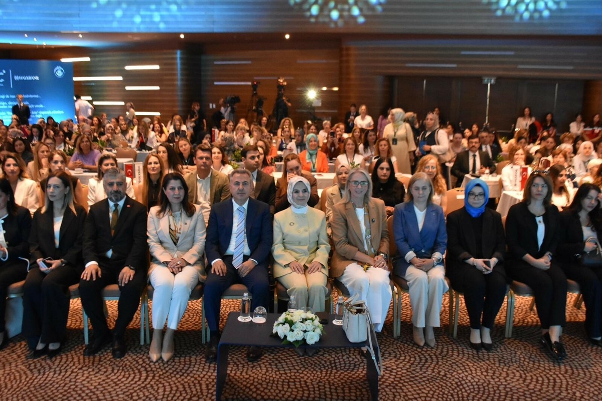 Bakan Göktaş: Kadın girişimciliğine yapılan yatırımın, Türkiye\'nin geleceğine yapıldığına inanıyoruz