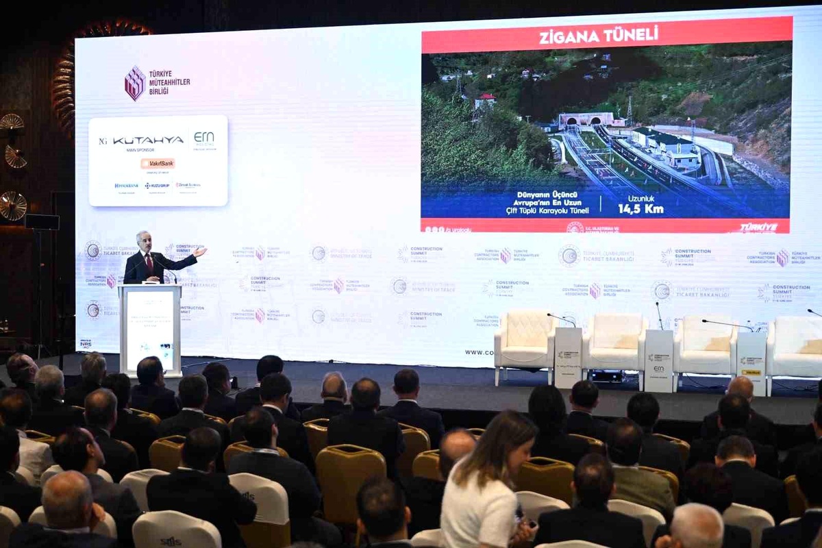 Bakan Uraloğlu: Türkiye\'yi dijital altyapı merkezi yapacağız