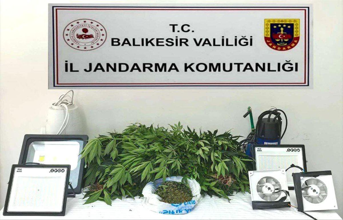 Balıkesir\'de Uyuşturucu Operasyonu: 31 Gözaltı