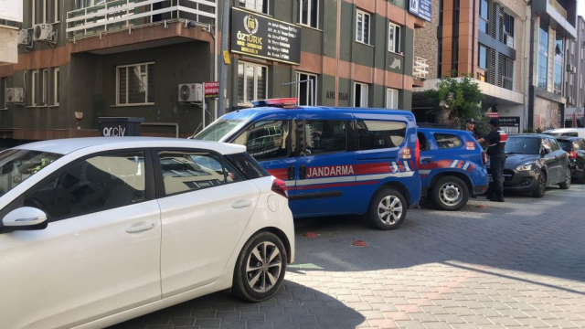 Baro başkanı dahil 12 avukatın gözaltına alındığı operasyondan detaylar! İşte evlerinden çıkanlar