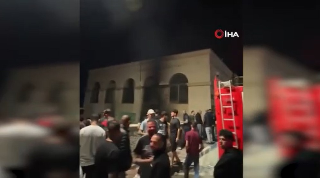 Batı Şeria'da Camiler Ateşe Verildi
