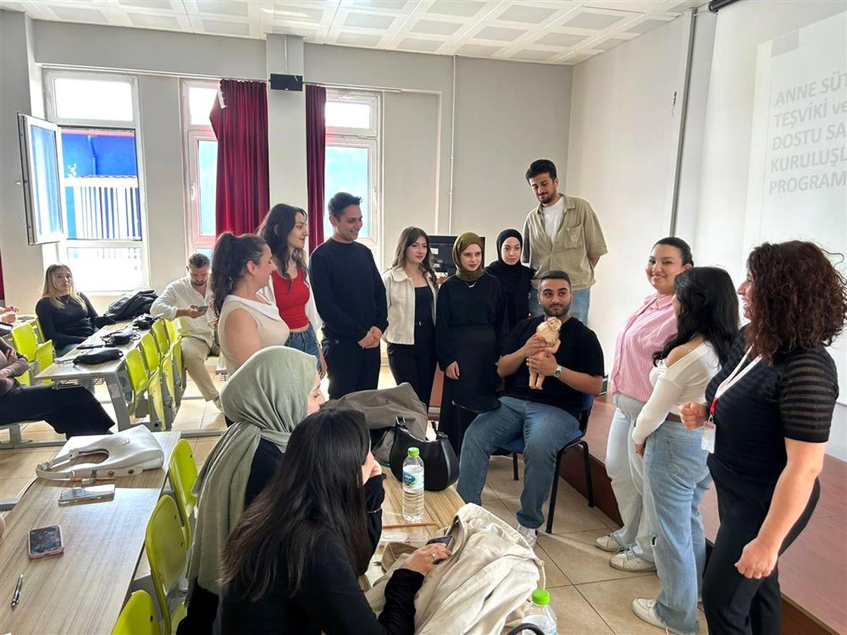 Bülent Ecevit Üniversitesi\'nde Emzirme Eğitimi
