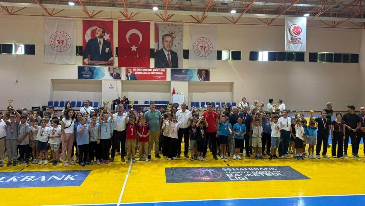 Geleneksel Çocuk Oyunları Şenlikleri Tamamlandı