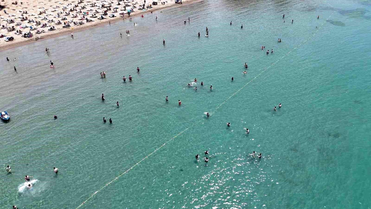 Kandıra Plajları Yaz Yoğunluğunda