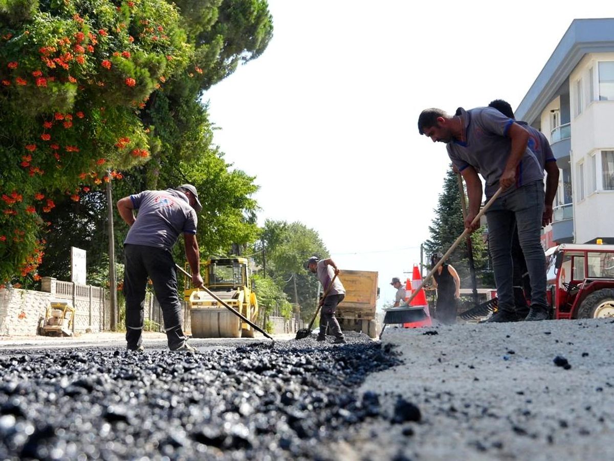 Düzce\'de 4 bin 379 metre yeni yol açıldı