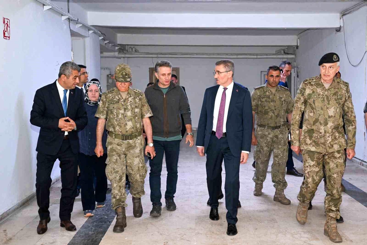 Vali Baruş\'tan Eğitim Binası İncelemesi