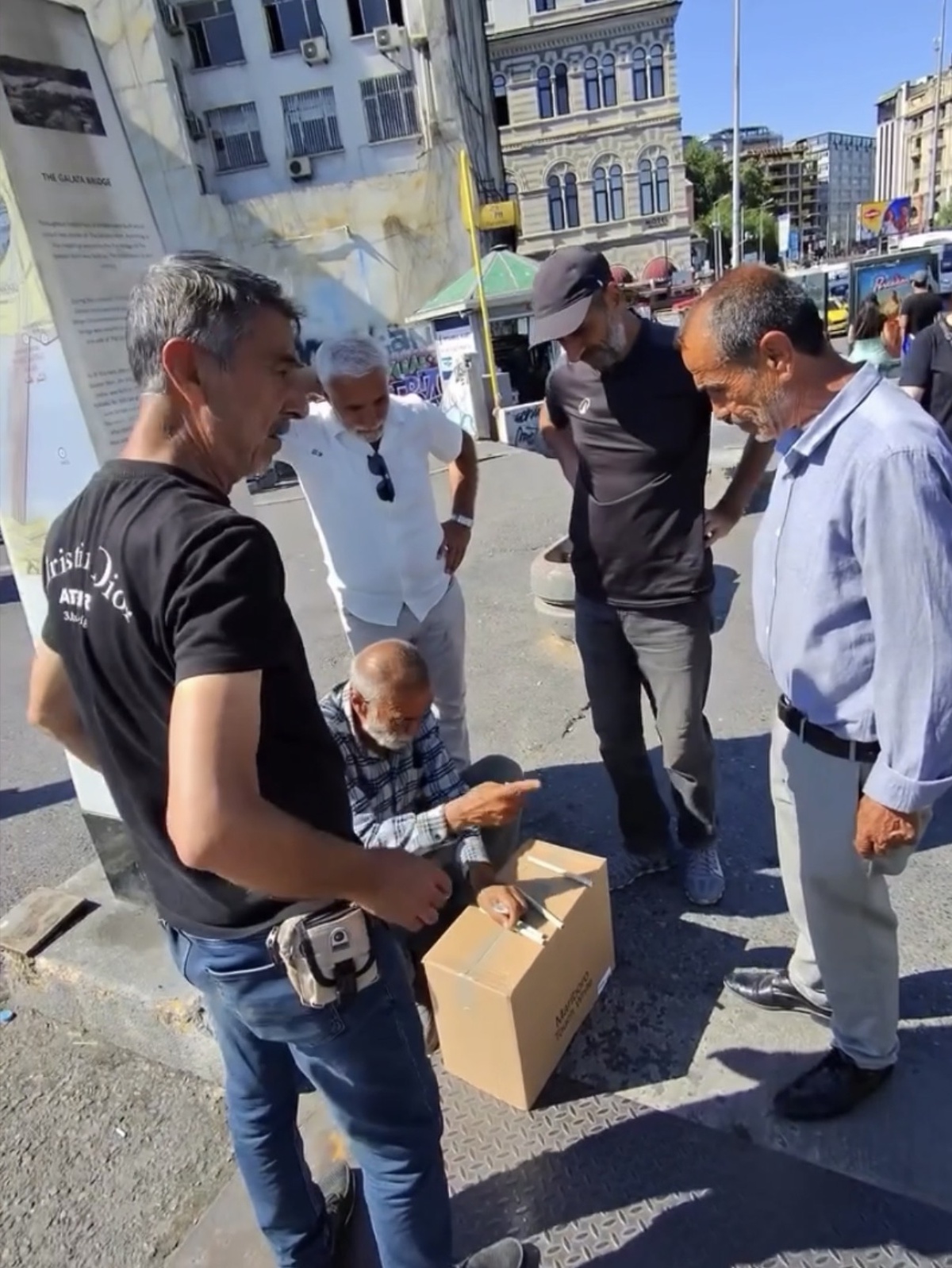 Galata Köprüsü\'nde Kumar Operasyonu