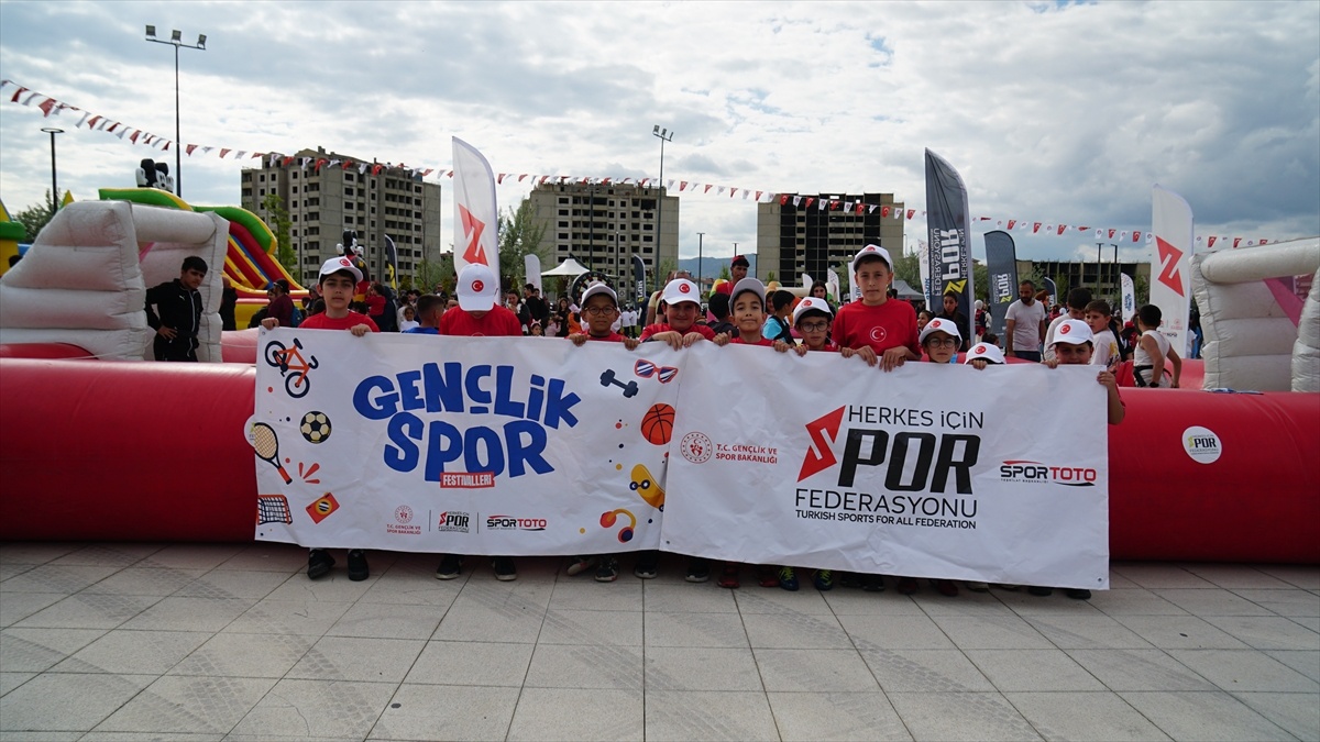 Gençlik ve Spor Festivalleri Başladı