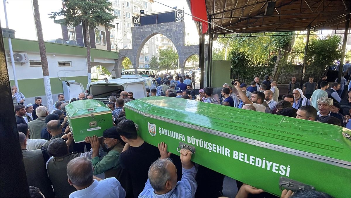 Karaman\'da Üç Kardeşin Cenazesi Defnedildi