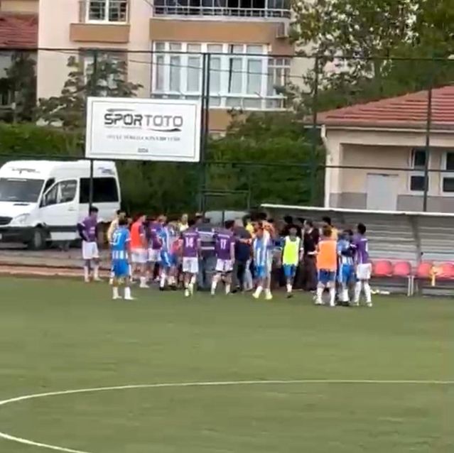 Kayseri’de Maç Hakeme Saldırıyla Yarıda Kaldı