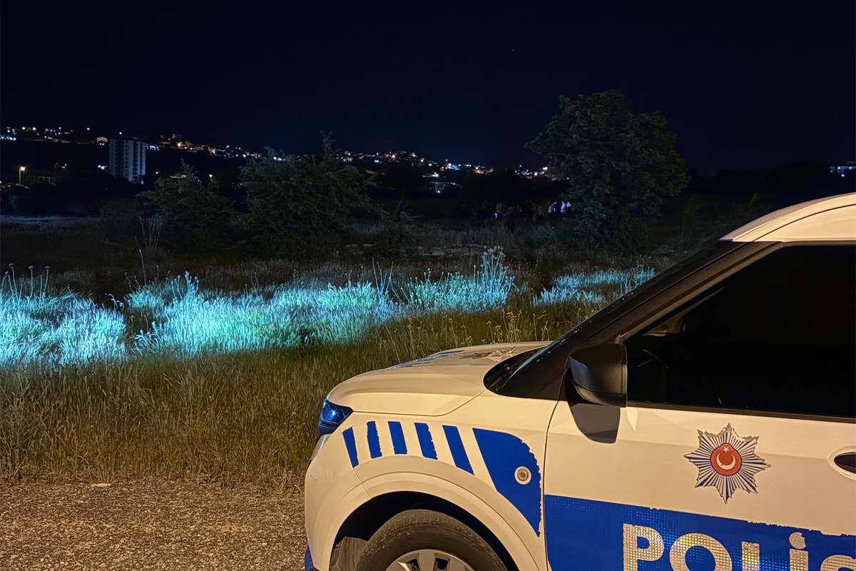 Polis memuru ailesine "Sizleri seviyorum" notu bıraktıktan sonra hayatına son verdi