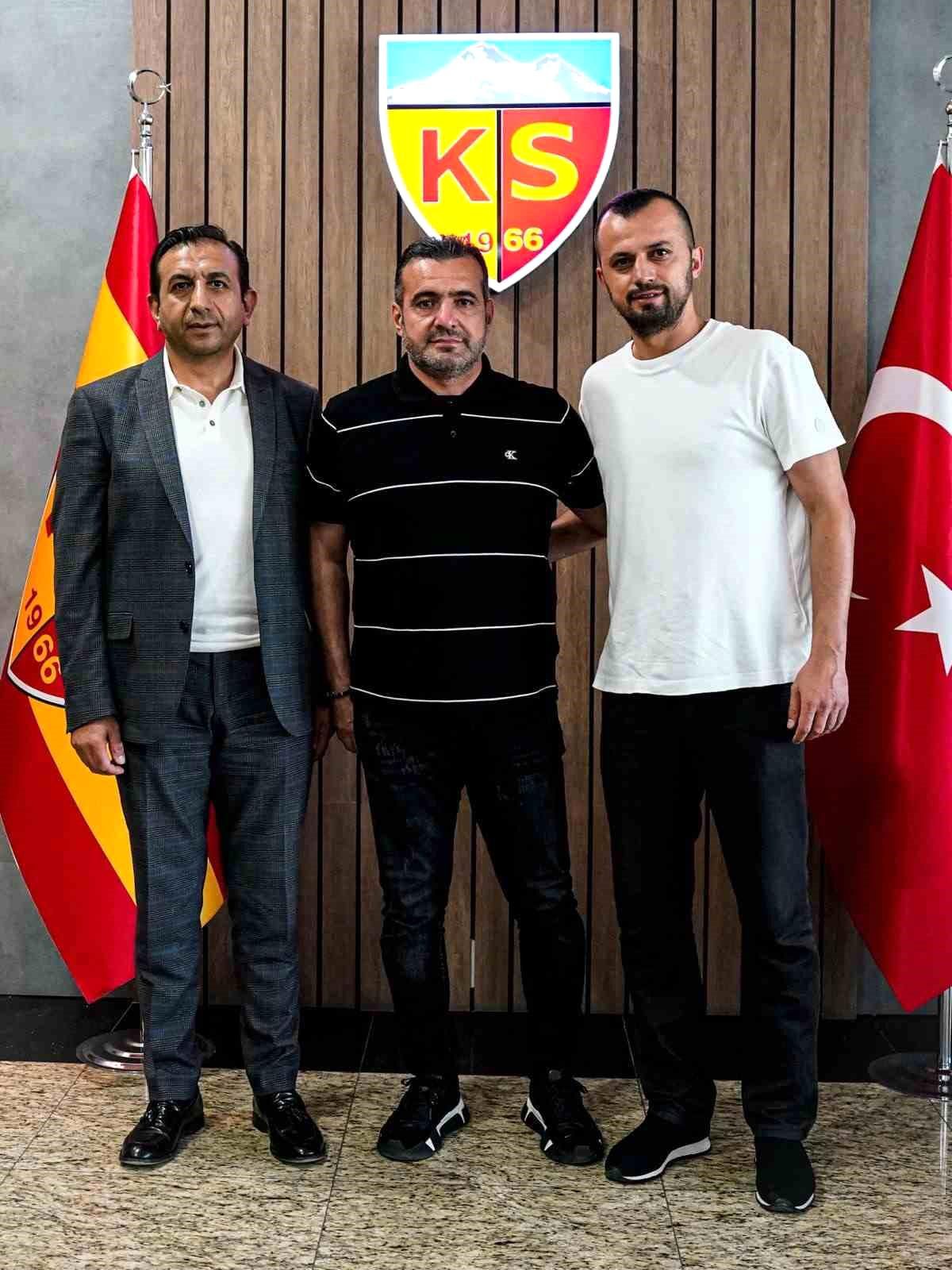 Kayserispor\'dan Alper Kelkitli ile yollar ayrıldı