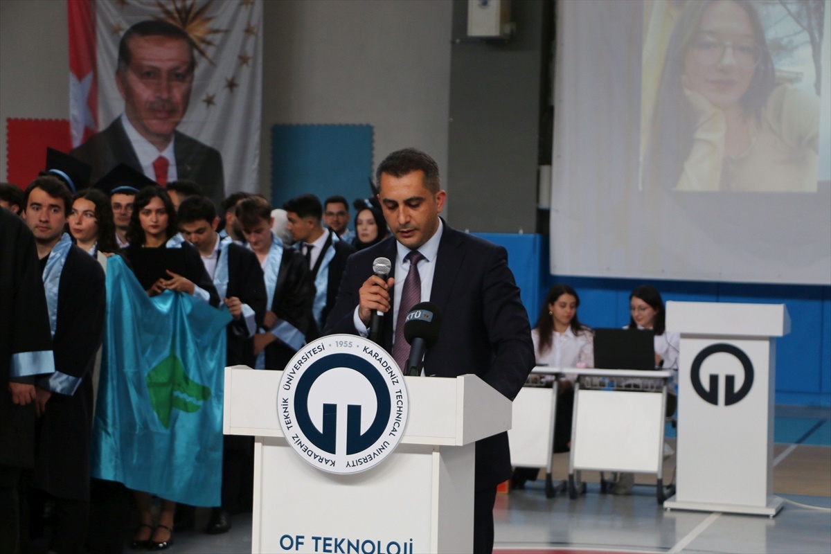 KTÜ Of Teknoloji Fakültesi\'nde Mezuniyet Töreni