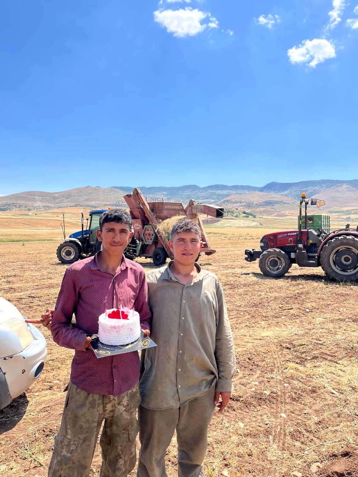 Siirt\'te Genç Çiftçiye Doğum Günü Sürprizi