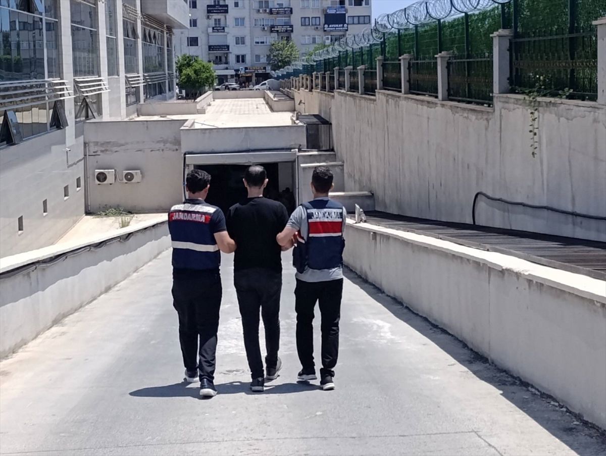 Mersin ve İzmir\'de Terör Operasyonu