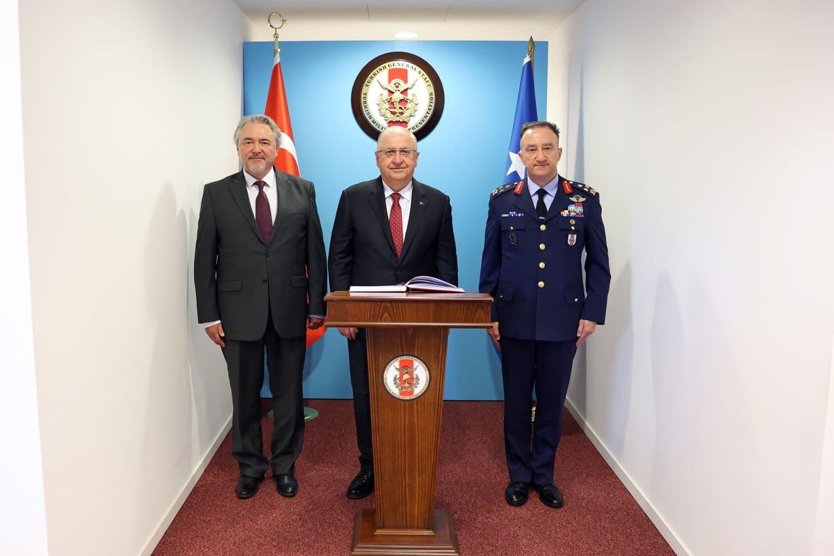 Yaşar Güler Brüksel\'de