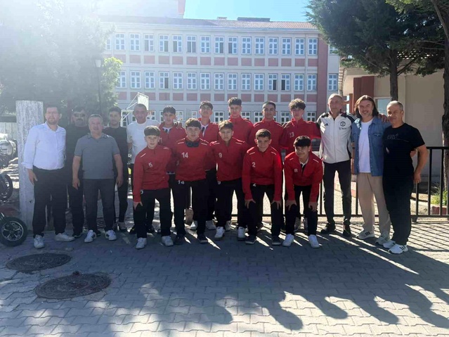 Moymul Futsal Takımı, Şampiyonluk İçin Sivas’a Gitti