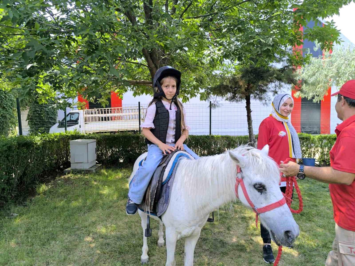 Diyarbakır\'da Öğrencilere Piknik Keyfi