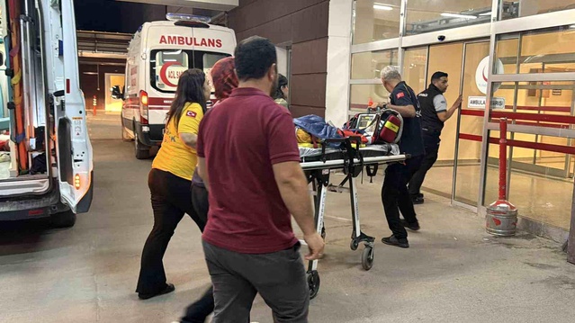 Adıyaman'da Çocuk Otomobilin Çarpması Sonucu Yaralandı
